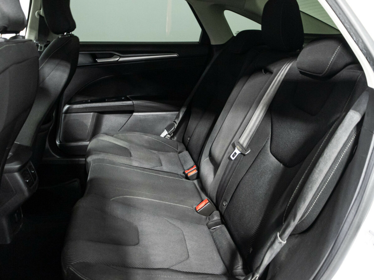 Ford Mondeo с пробегом — 2015 год. Фото: #9
