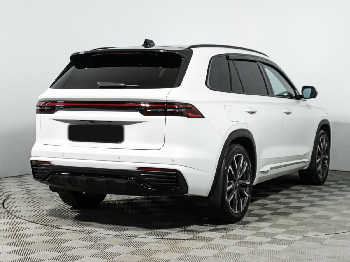 Geely Monjaro с пробегом — 2023 год. Фото: #3