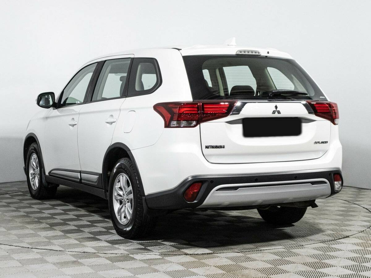 Mitsubishi Outlander с пробегом — 2019 год. Фото: #5