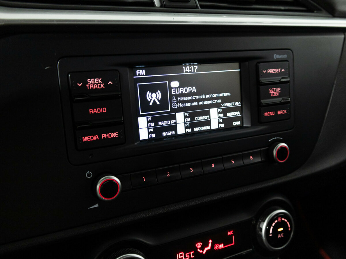 Kia Rio с пробегом — 2020 год. Фото: #13