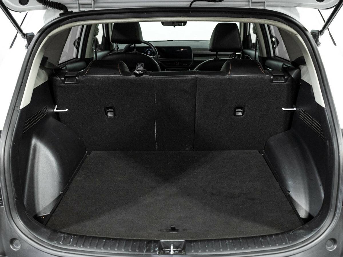 Kia Seltos с пробегом — 2024 год. Фото: #23