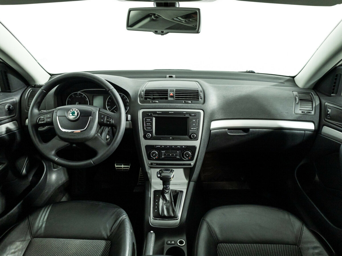 Skoda Octavia с пробегом — 2012 год. Фото: #12