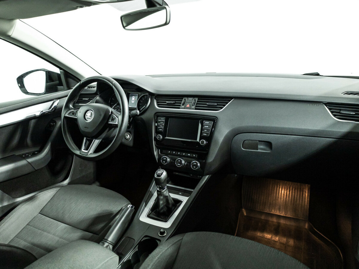 Skoda Octavia с пробегом — 2016 год. Фото: #8