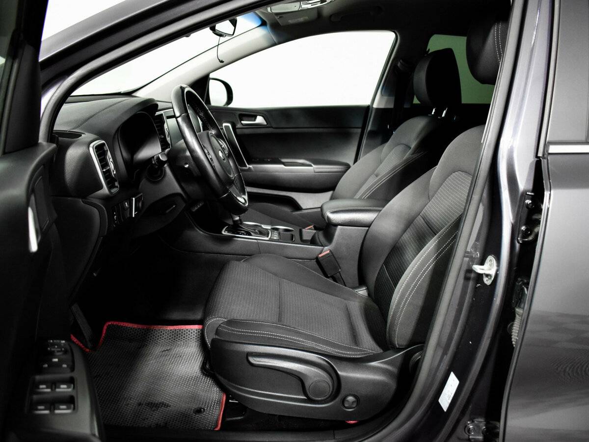 Kia Sportage с пробегом — 2017 год. Фото: #9