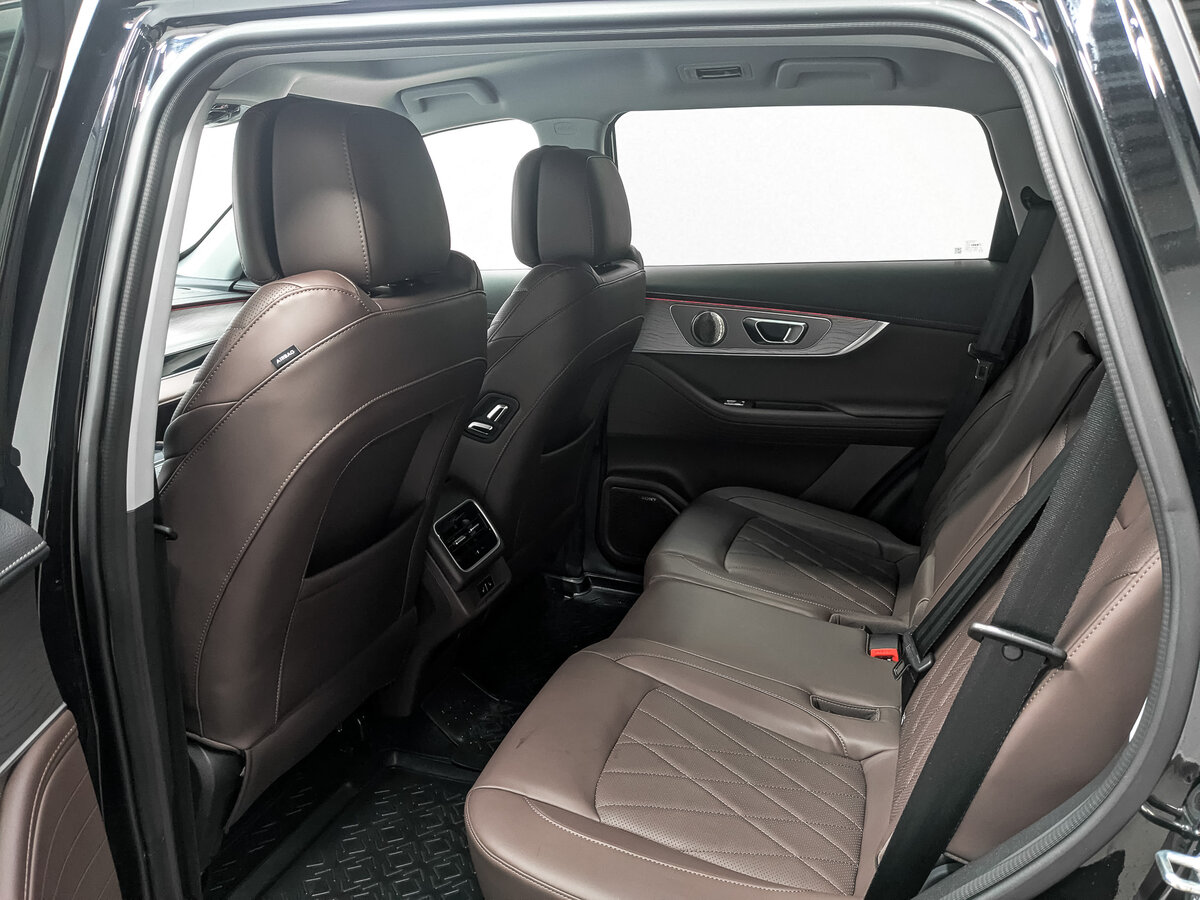 Chery Tiggo 8 Pro Max с пробегом — 2024 год. Фото: #17