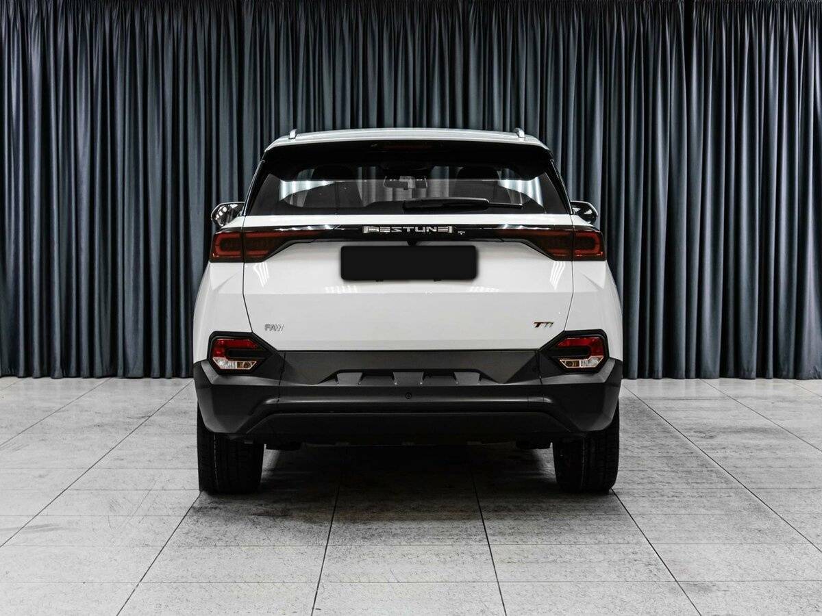 FAW Bestune T77 с пробегом — 2023 год. Фото: #3