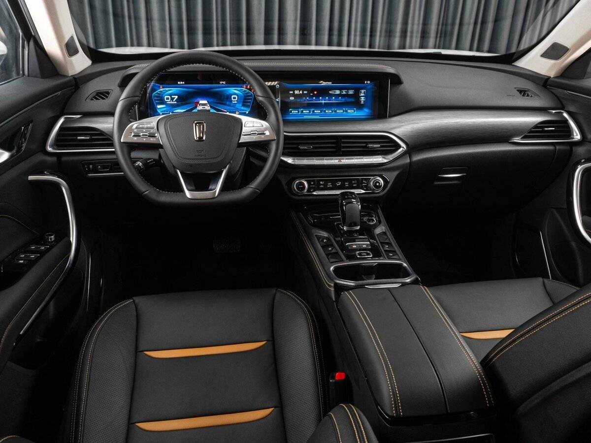 FAW Bestune T77 с пробегом — 2023 год. Фото: #8