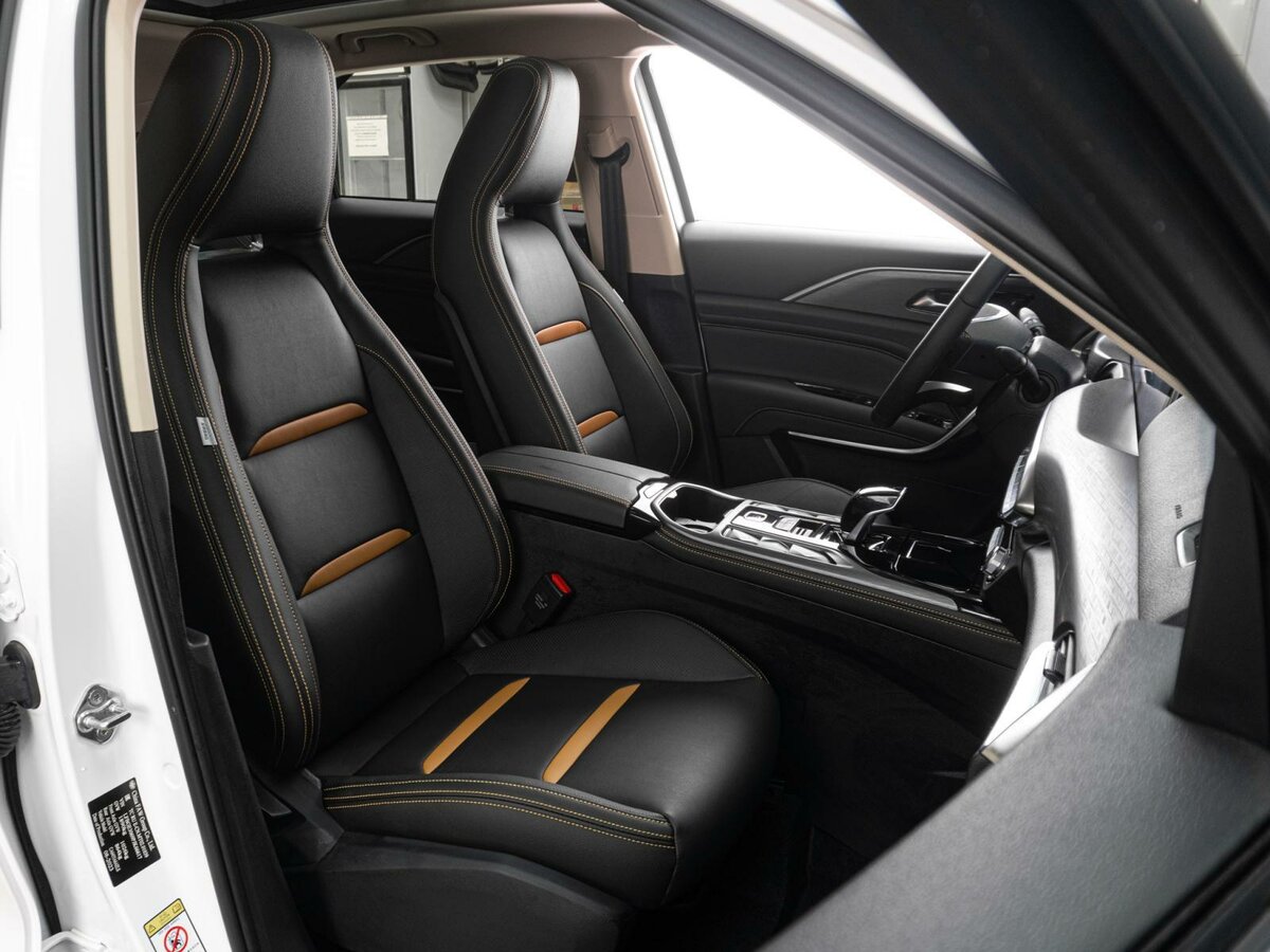 FAW Bestune T77 с пробегом — 2023 год. Фото: #10