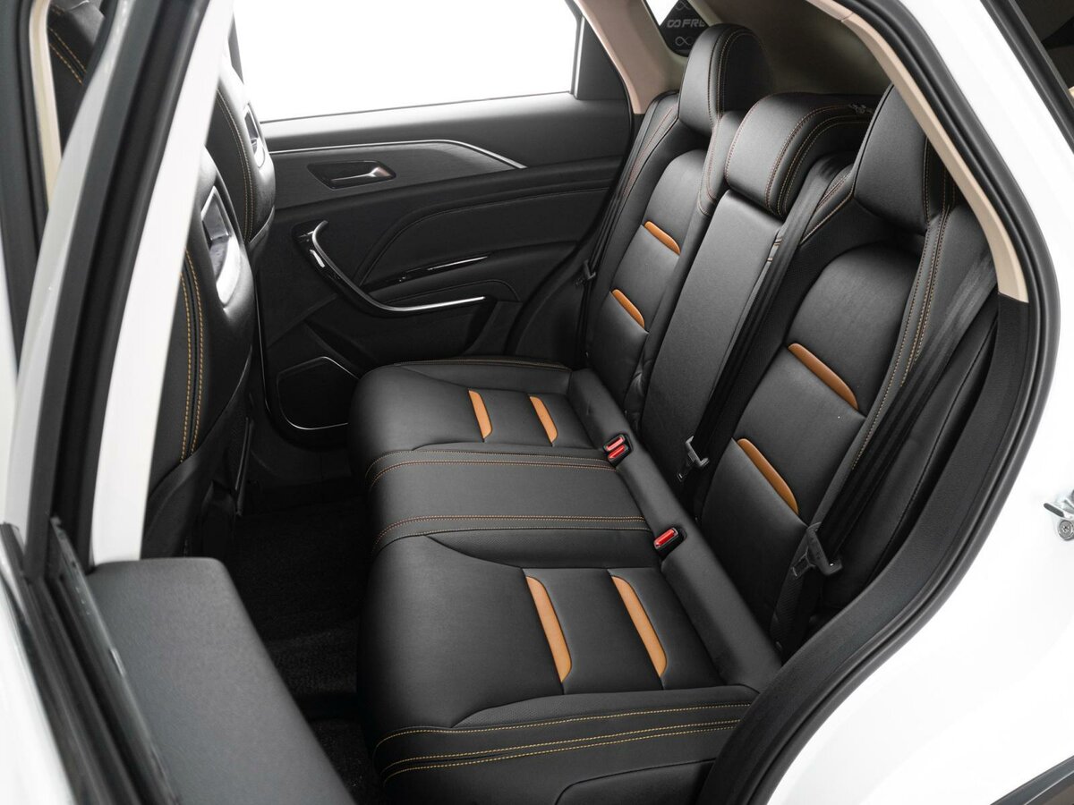 FAW Bestune T77 с пробегом — 2023 год. Фото: #11