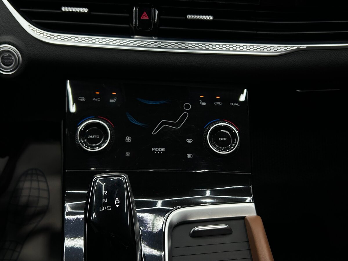 FAW Bestune B70 с пробегом — 2023 год. Фото: #16