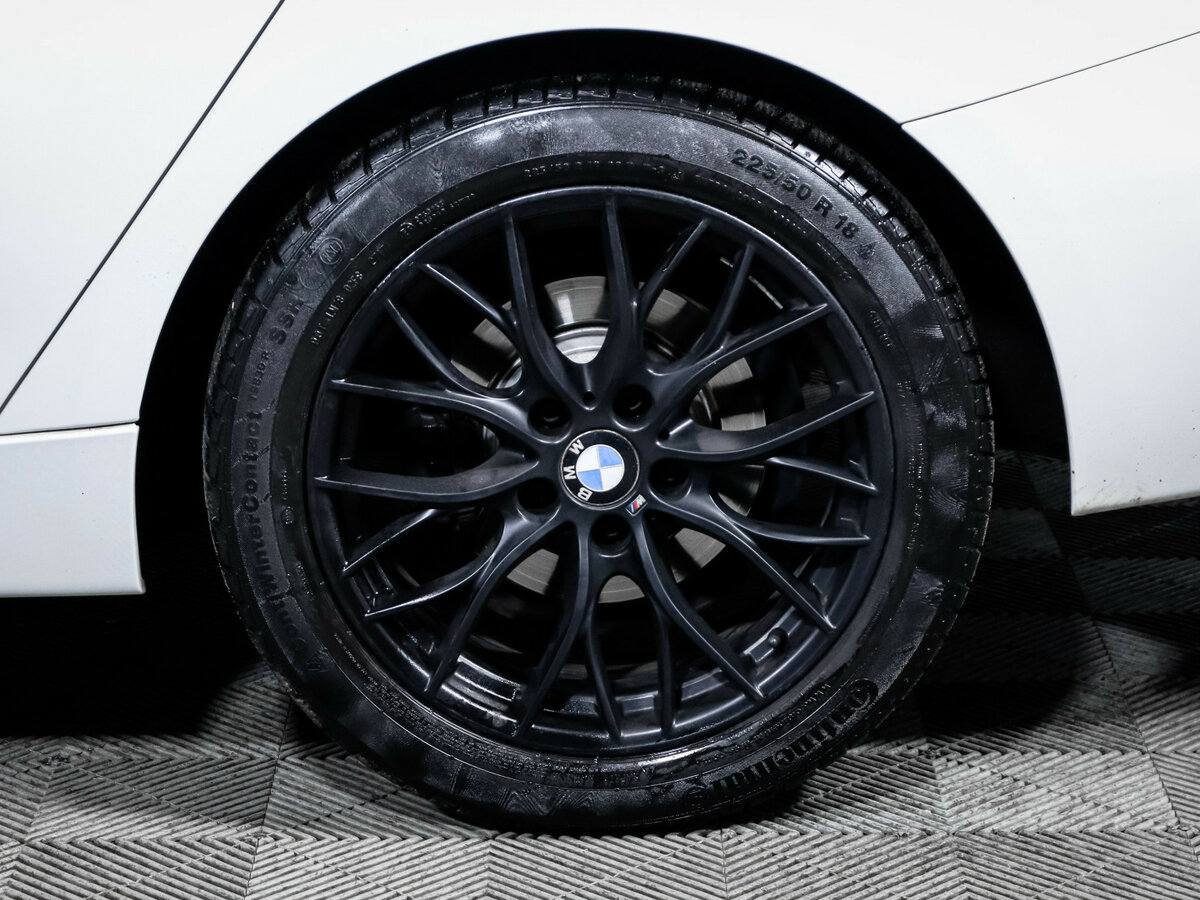BMW 3 серии с пробегом — 2018 год. Фото: #14