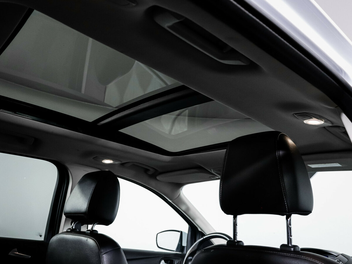 Ford Kuga с пробегом — 2013 год. Фото: #13