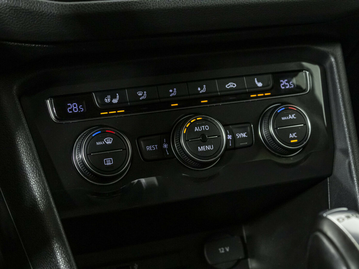 Volkswagen Tiguan с пробегом — 2018 год. Фото: #10