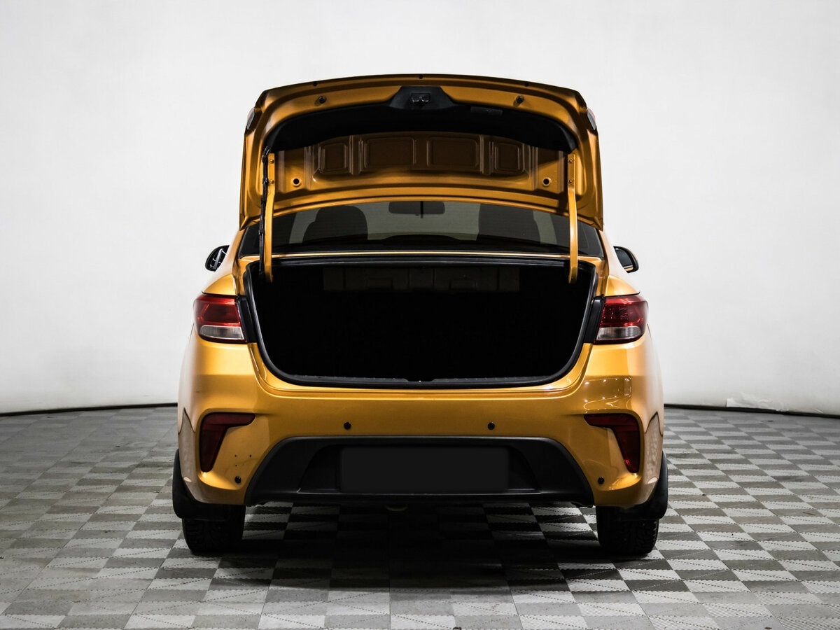 Kia Rio с пробегом — 2017 год. Фото: #11