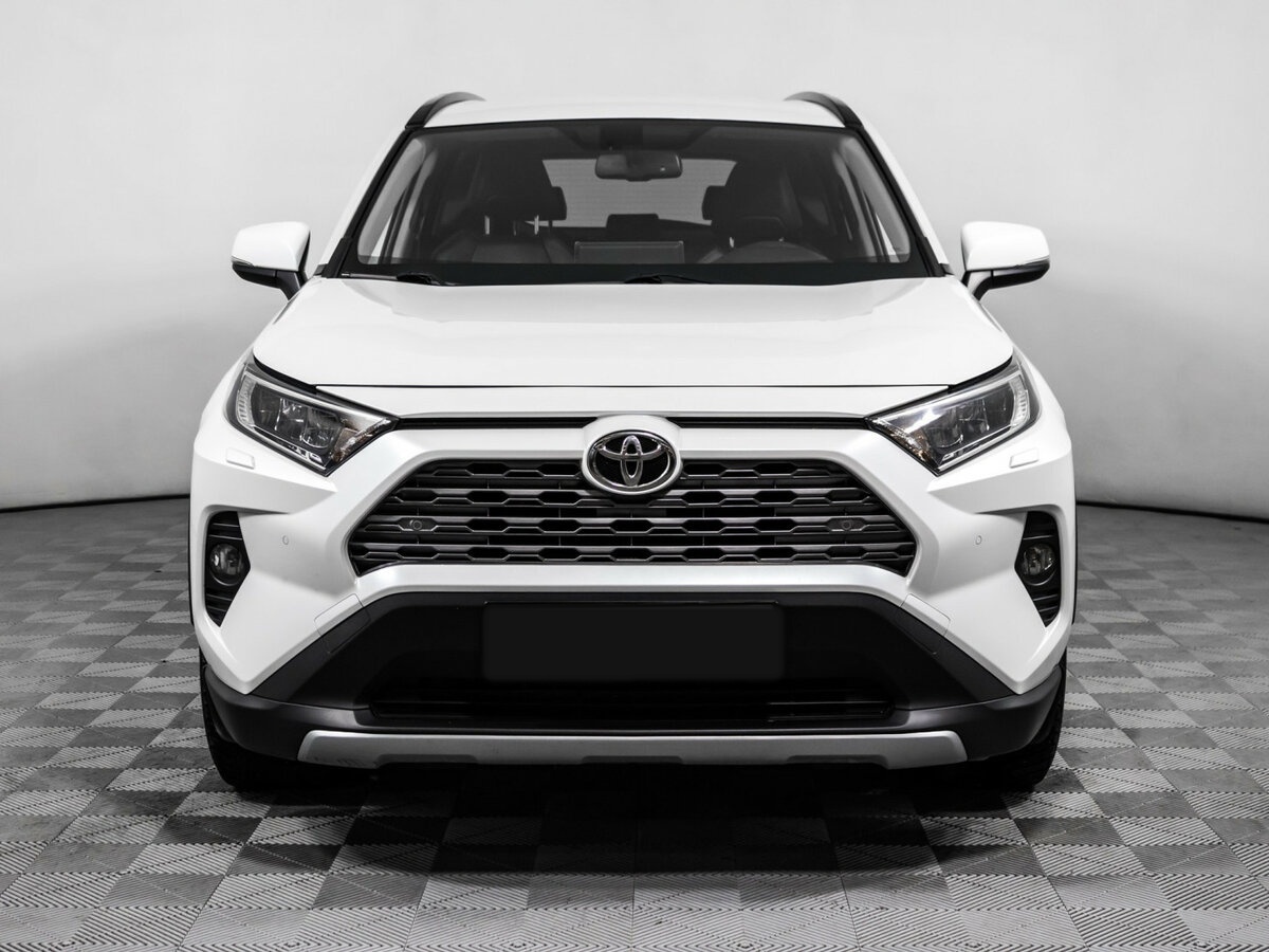Toyota RAV4 с пробегом — 2019 год. Фото: #1