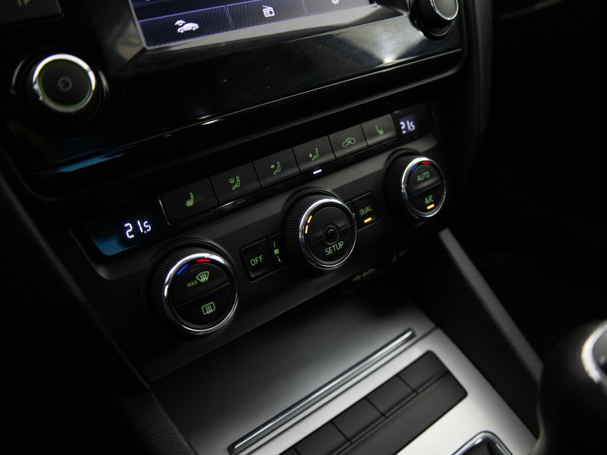 Skoda Octavia с пробегом — 2014 год. Фото: #10
