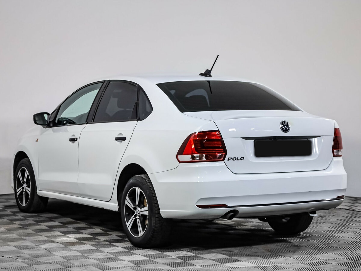 Volkswagen Polo с пробегом — 2018 год. Фото: #5