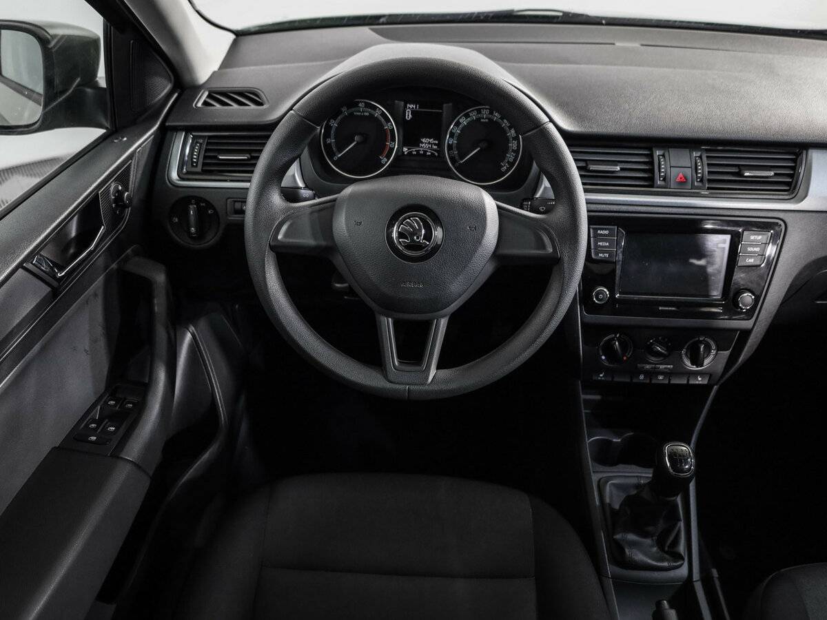 Skoda Rapid с пробегом — 2018 год. Фото: #8