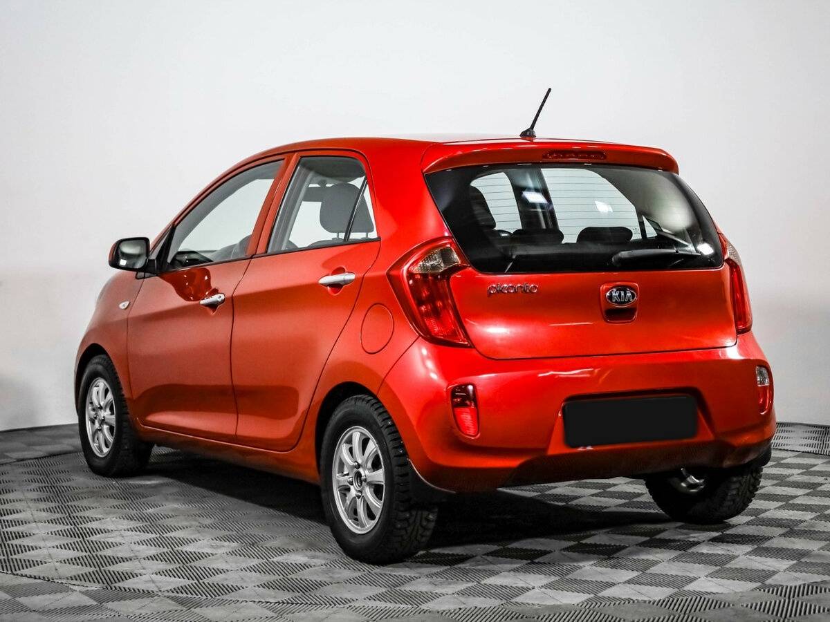 Kia Picanto с пробегом — 2014 год. Фото: #5