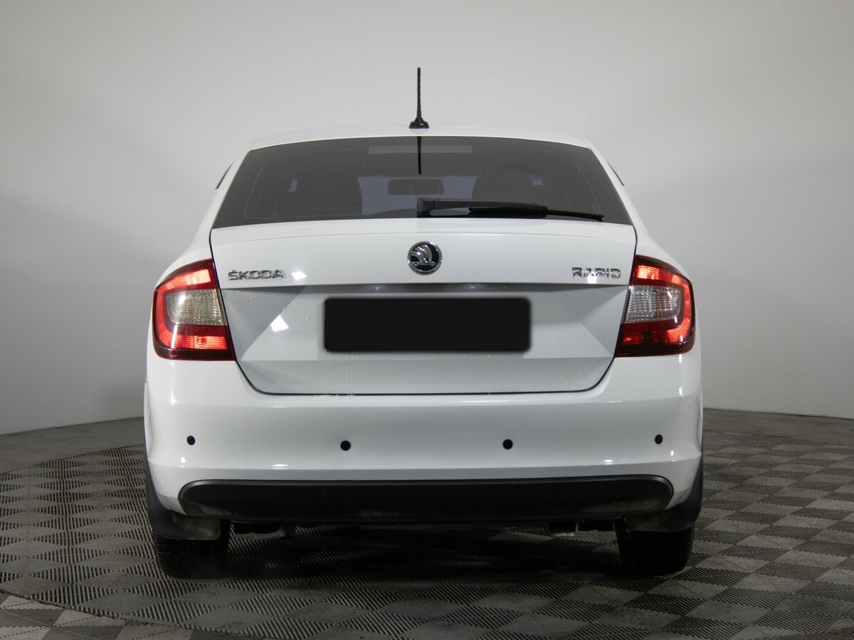 Skoda Rapid с пробегом — 2019 год. Фото: #4