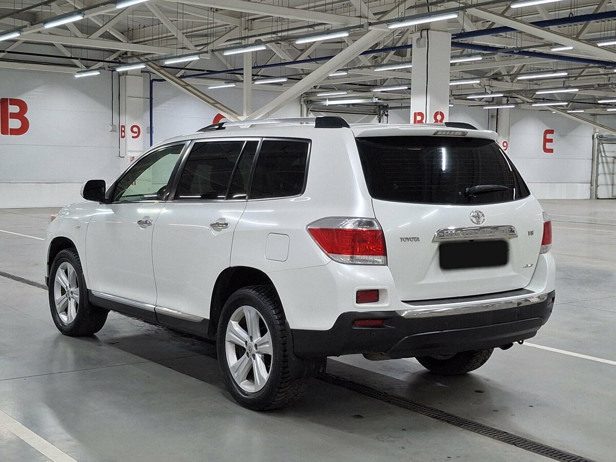 Toyota Highlander с пробегом — 2012 год. Фото: #6
