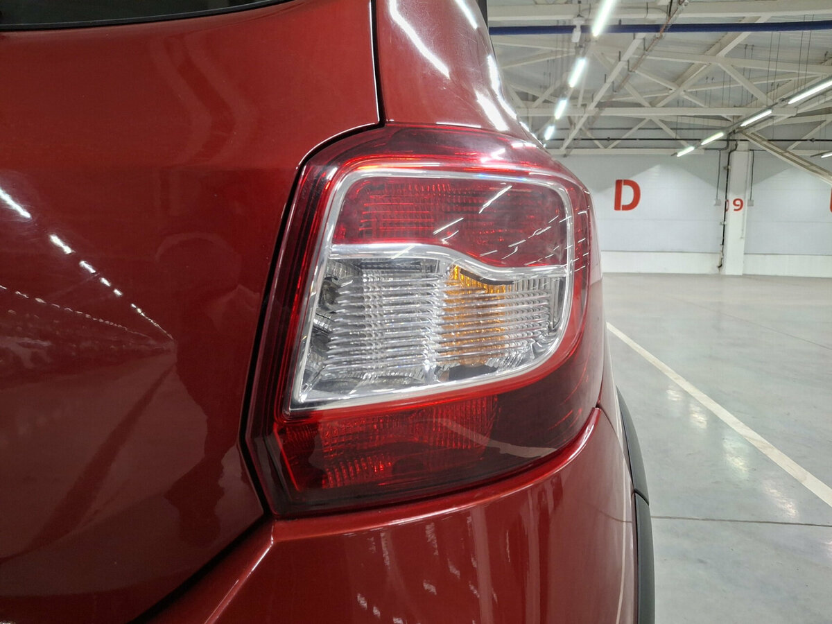 Renault Sandero с пробегом — 2018 год. Фото: #8