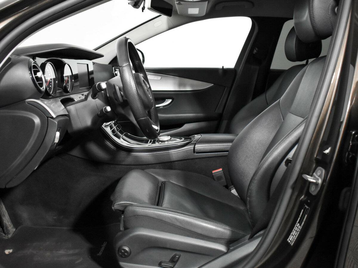 Mercedes-Benz E-Класс с пробегом — 2016 год. Фото: #8