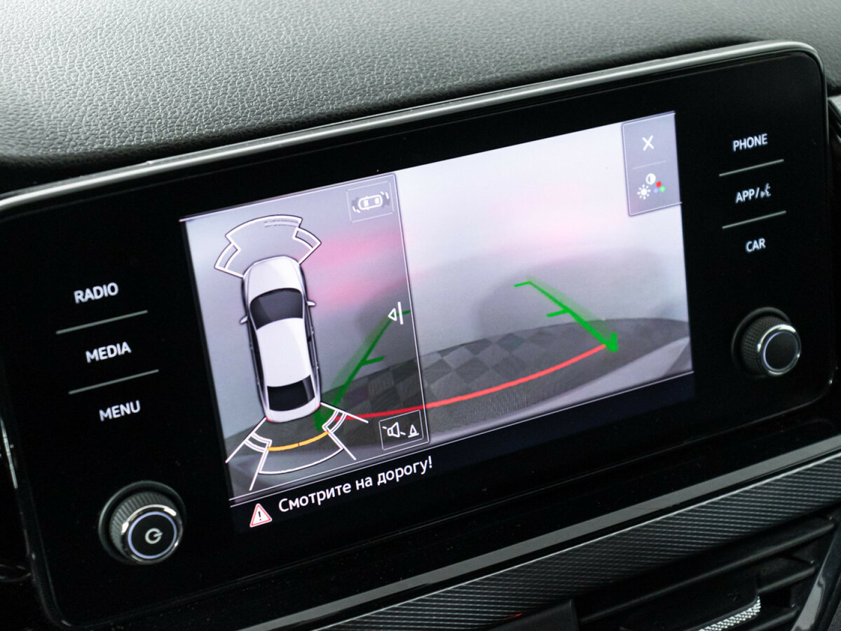 Volkswagen Polo с пробегом — 2021 год. Фото: #14