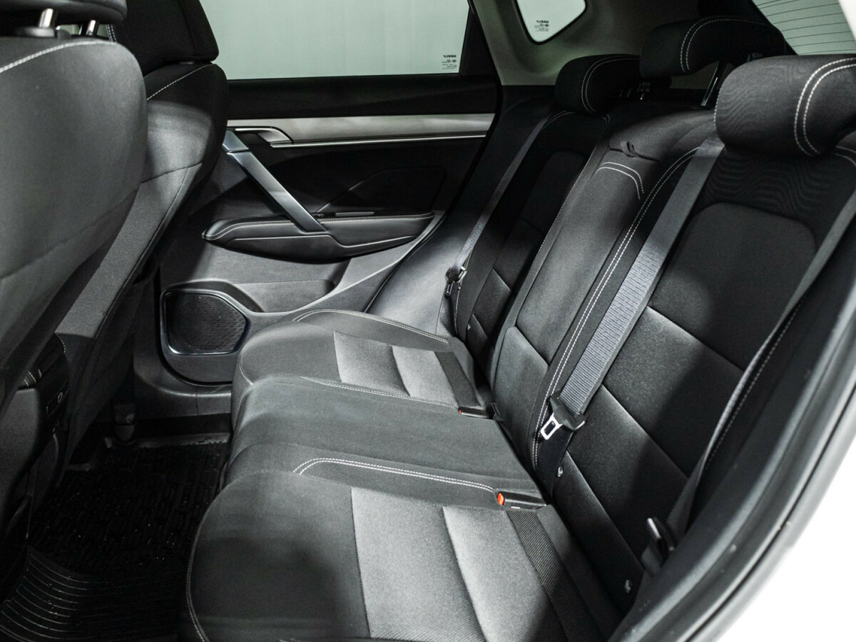 Geely Coolray с пробегом — 2023 год. Фото: #9