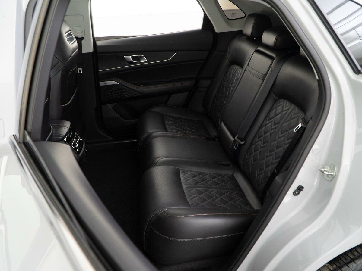 Changan UNI-K с пробегом — 2023 год. Фото: #7