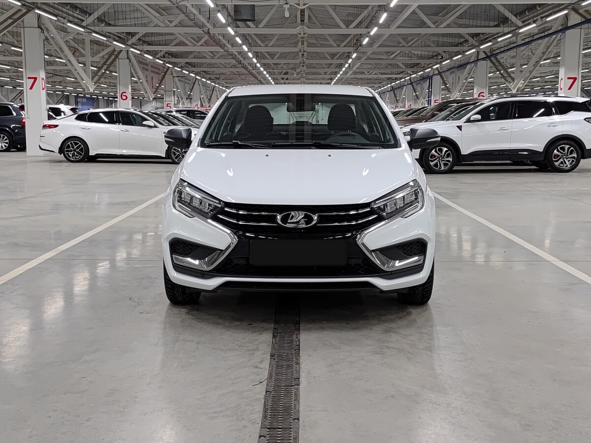 Lada (ВАЗ) Vesta с пробегом — 2024 год. Фото: #1