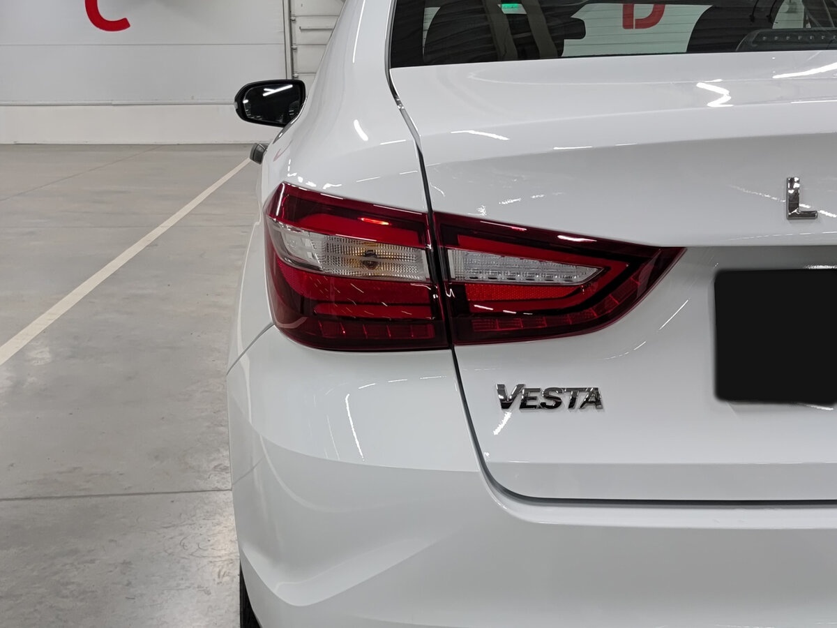 Lada (ВАЗ) Vesta с пробегом — 2024 год. Фото: #8