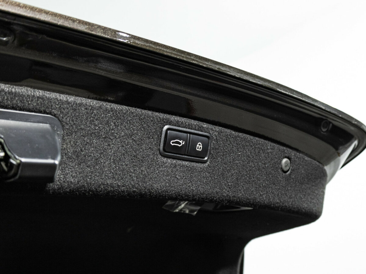 Hyundai Genesis с пробегом — 2015 год. Фото: #26