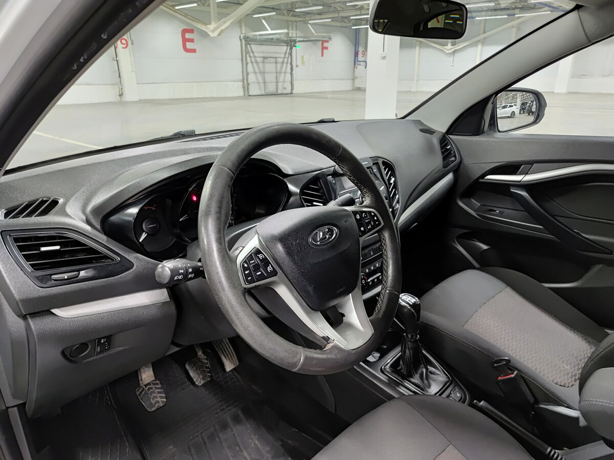 Lada (ВАЗ) Vesta с пробегом — 2020 год. Фото: #15