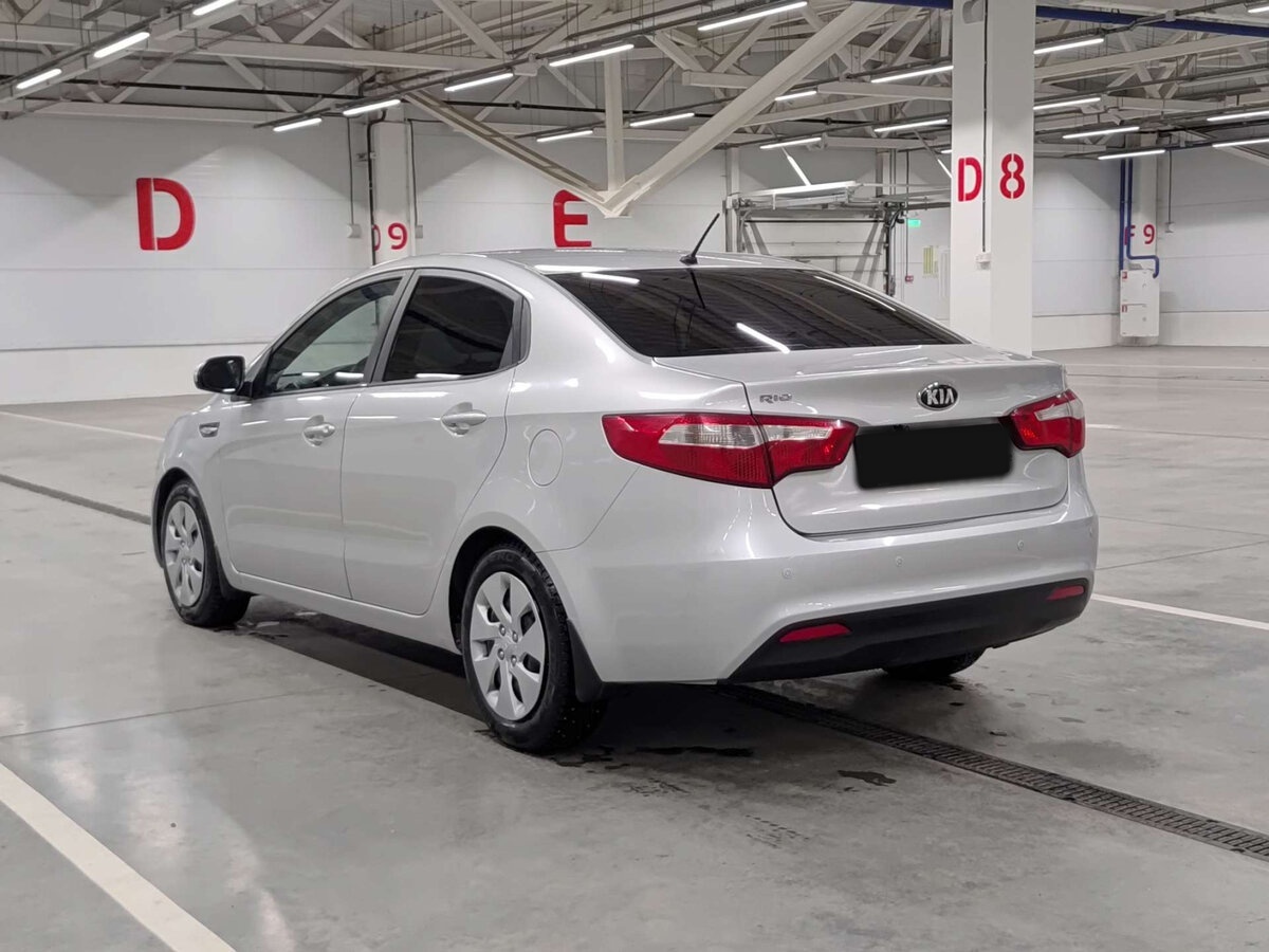 Kia Rio с пробегом — 2014 год. Фото: #6