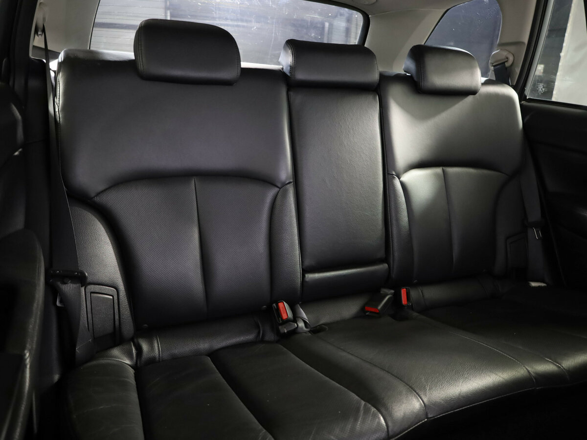 Subaru Outback с пробегом — 2012 год. Фото: #16