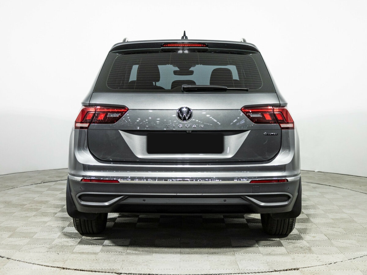 Volkswagen Tiguan с пробегом — 2022 год. Фото: #5