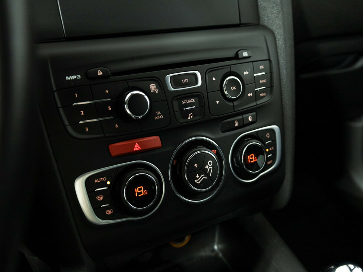 Citroen C4 с пробегом — 2012 год. Фото: #14