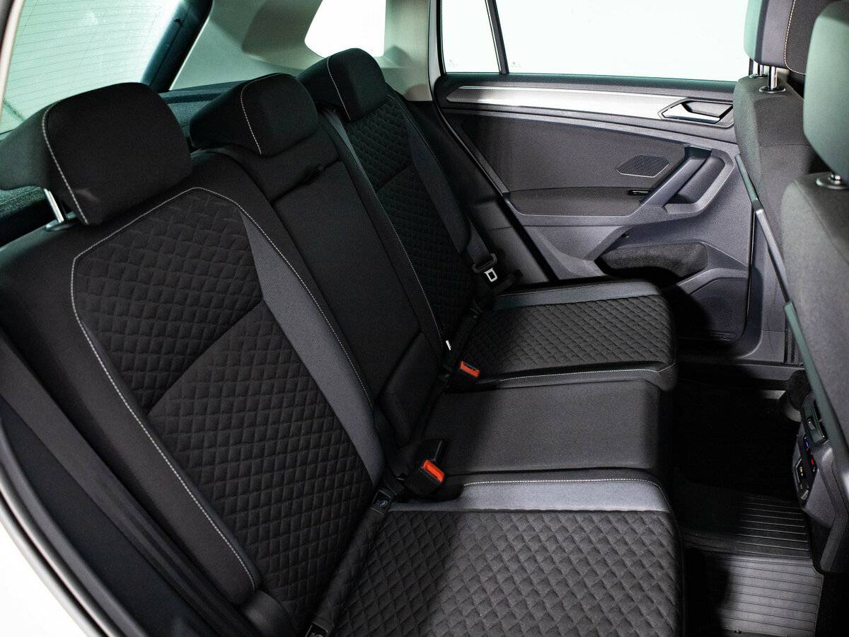 Volkswagen Tiguan с пробегом — 2018 год. Фото: #11