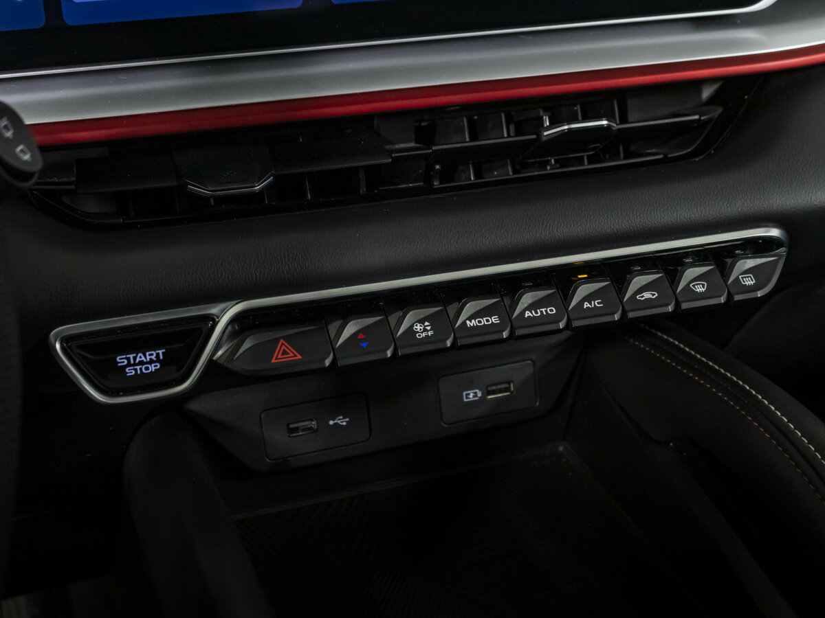 Geely Coolray с пробегом — 2023 год. Фото: #12