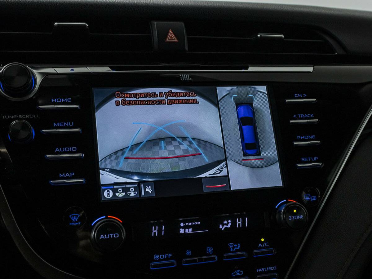 Toyota Camry с пробегом — 2018 год. Фото: #13