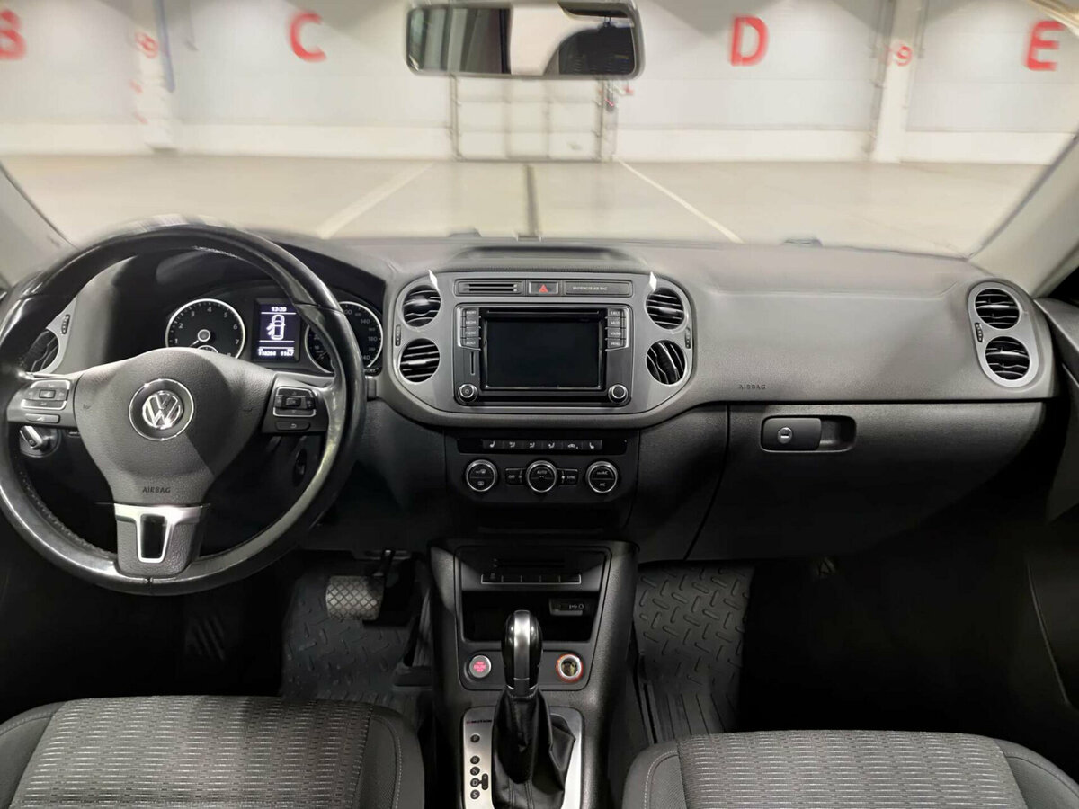 Volkswagen Tiguan с пробегом — 2016 год. Фото: #13