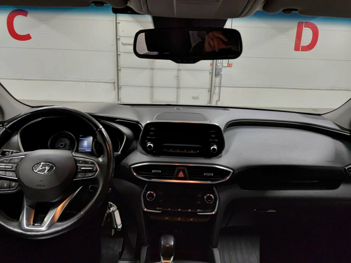 Hyundai Santa Fe с пробегом — 2019 год. Фото: #13