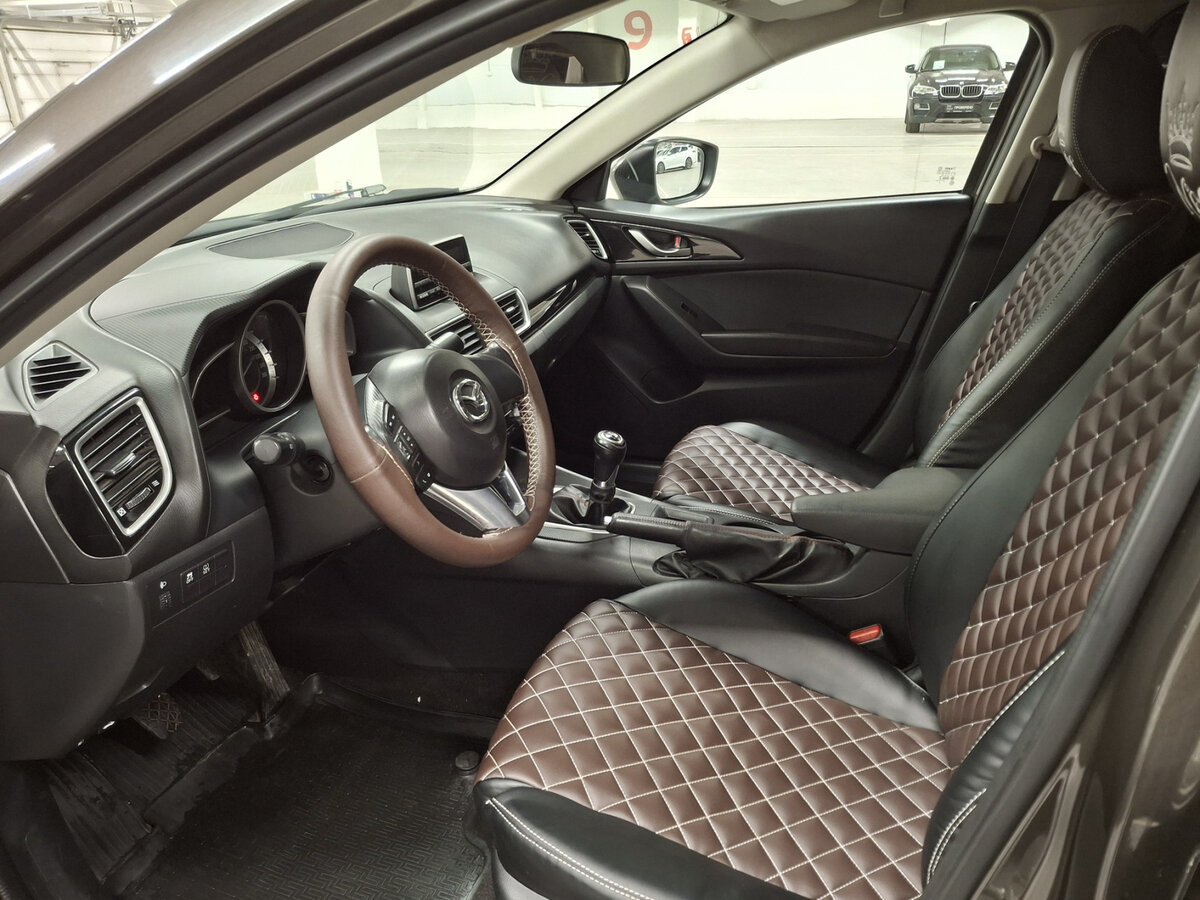 Mazda 3 с пробегом — 2014 год. Фото: #15