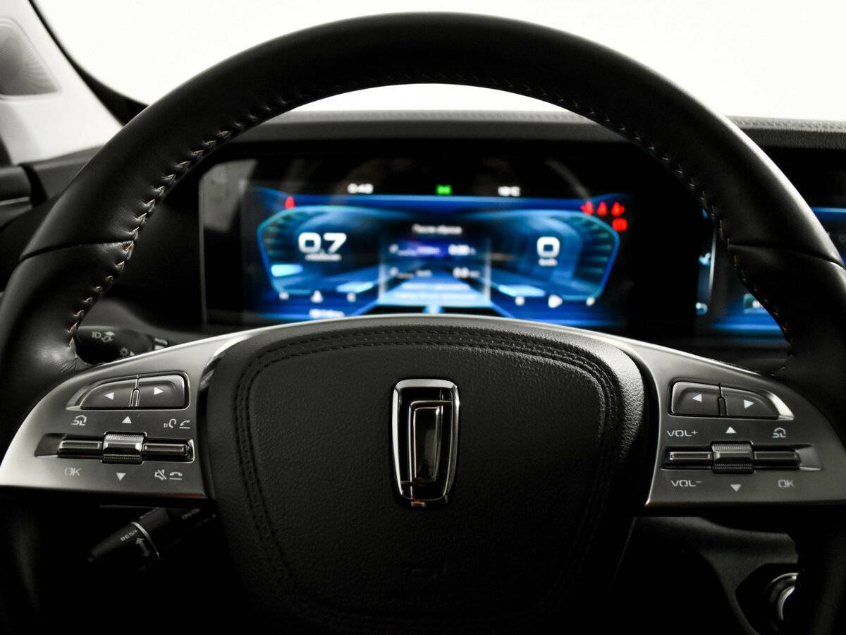 FAW Bestune T77 с пробегом — 2023 год. Фото: #17