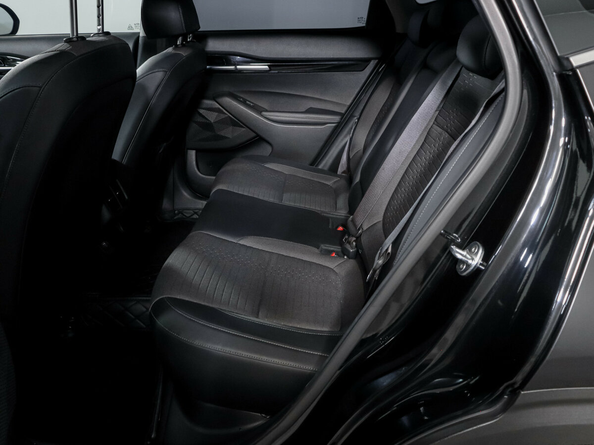 Kia Seltos с пробегом — 2021 год. Фото: #9