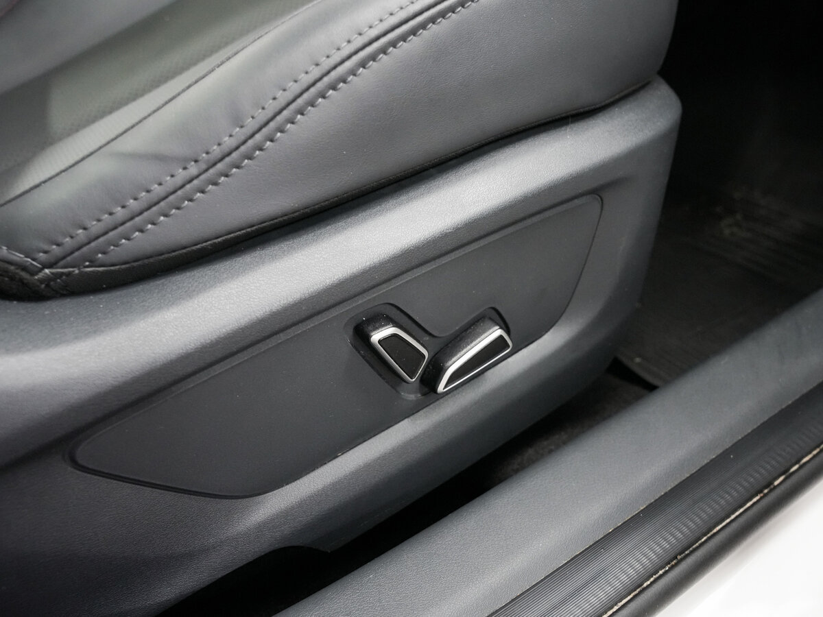 Changan UNI-T с пробегом — 2024 год. Фото: #13