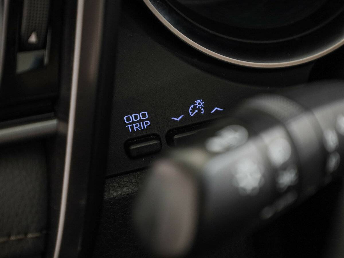 Toyota Camry с пробегом — 2021 год. Фото: #24