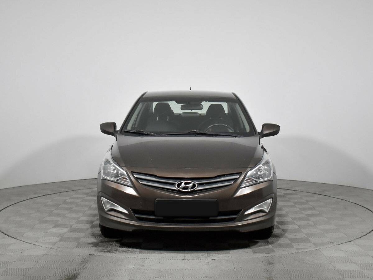 Hyundai Solaris с пробегом — 2016 год. Фото: #1