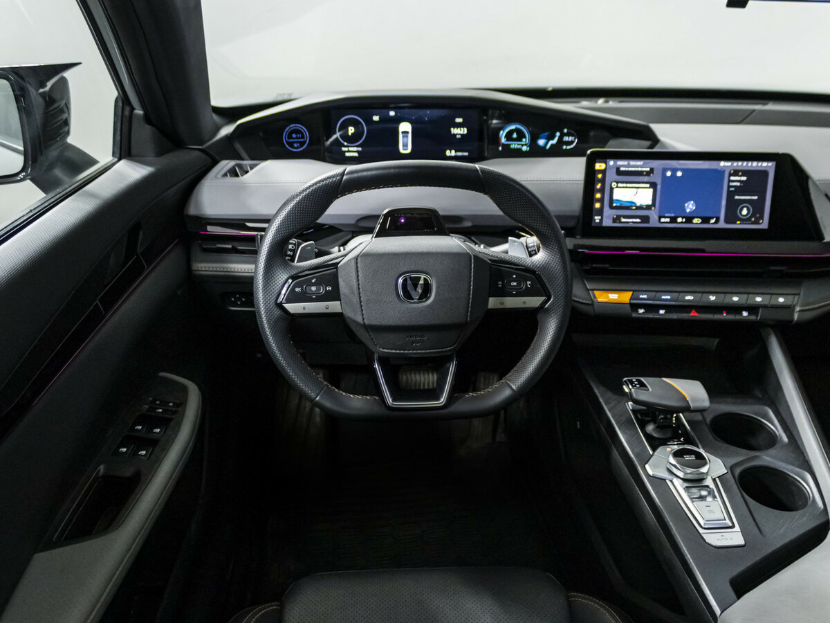 Changan UNI-V с пробегом — 2023 год. Фото: #11